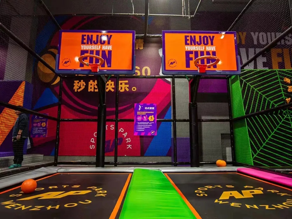 蹦床灌篮产品案例实拍图4