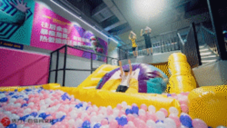 运动梦工场气垫飞人.gif