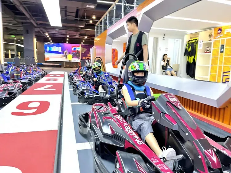 口袋屋运动乐园卡丁车.jpg