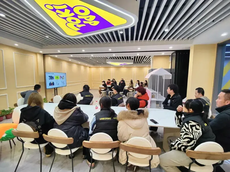 打造室内乐园员工培养与晋升团队机制