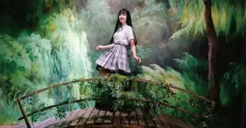 小桥流水镜子迷宫