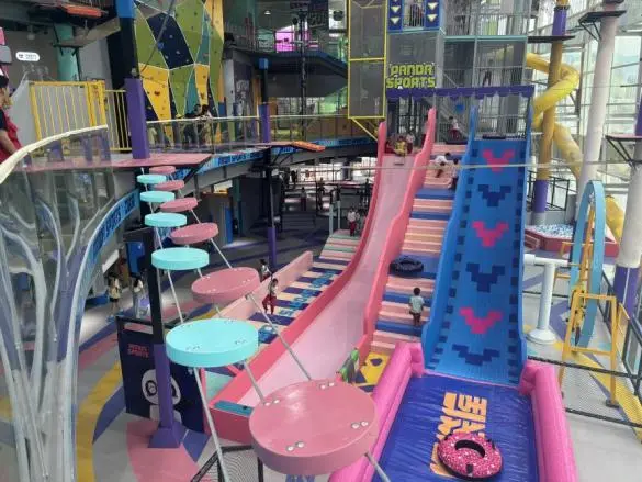 雅安口袋屋x熊猫运动梦工场场内实拍